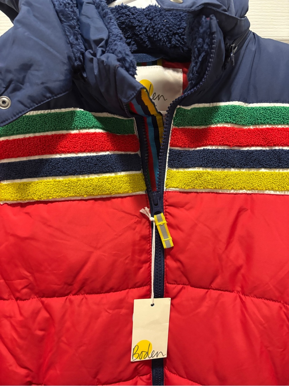 KIDS BODEN NWT red Puffer Jacket with Navy Hood and Multicolor Stripe 9-10 - Picture 4 of 4